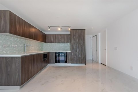 Снять в аренду кондоминиум в Майами, Флорида 3 спальни, 141.77м2, № 1866983 - фото 10