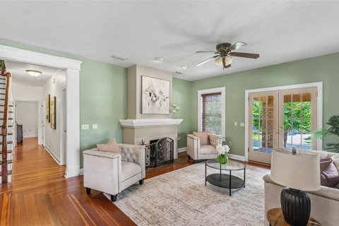 Casa en venta en Lakeland, Florida, 4 dormitorios, 314.38 m2 № 2152252 - foto 8