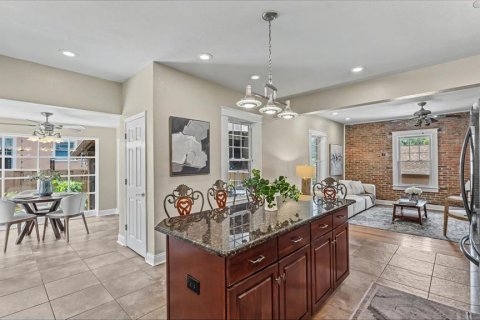 Casa en venta en Lakeland, Florida, 4 dormitorios, 314.38 m2 № 2152252 - foto 19