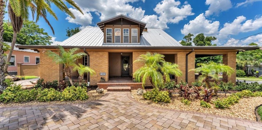 Casa en Lakeland, Florida 4 dormitorios, 314.38 m2 № 2152252