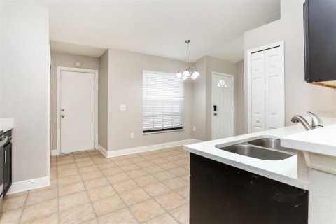 House in Davenport, Florida 4 bedrooms, 143.26 sq.m. № 1813359 - photo 4