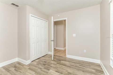 House in Davenport, Florida 4 bedrooms, 143.26 sq.m. № 1813359 - photo 10