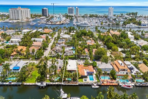 Villa ou maison à vendre à Fort Lauderdale, Floride: 4 chambres, 421.68 m2 № 2187130 - photo 5