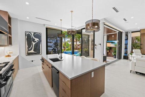Villa ou maison à vendre à Fort Lauderdale, Floride: 4 chambres, 421.68 m2 № 2187130 - photo 30