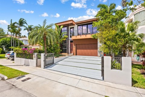 Villa ou maison à vendre à Fort Lauderdale, Floride: 4 chambres, 421.68 m2 № 2187130 - photo 7