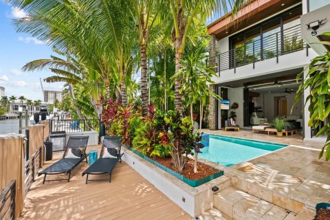 Villa ou maison à vendre à Fort Lauderdale, Floride: 4 chambres, 421.68 m2 № 2187130 - photo 11