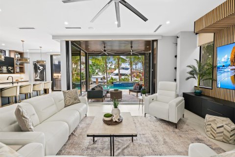 Villa ou maison à vendre à Fort Lauderdale, Floride: 4 chambres, 421.68 m2 № 2187130 - photo 2