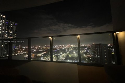 Condo in Miami, Florida, 1 bedroom  № 2057080 - photo 16