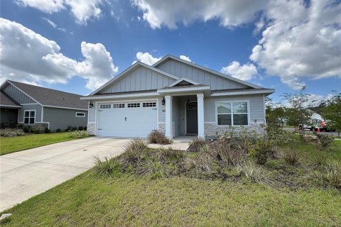 House in Gainesville, Florida 3 bedrooms, 168.99 sq.m. № 2132703