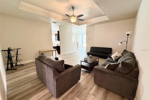 House in Gainesville, Florida 3 bedrooms, 168.99 sq.m. № 2132703 - photo 14