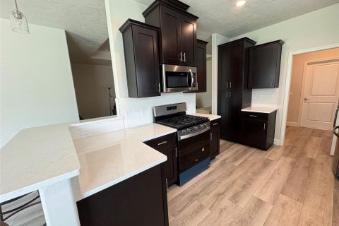 House in Gainesville, Florida 3 bedrooms, 168.99 sq.m. № 2132703 - photo 18