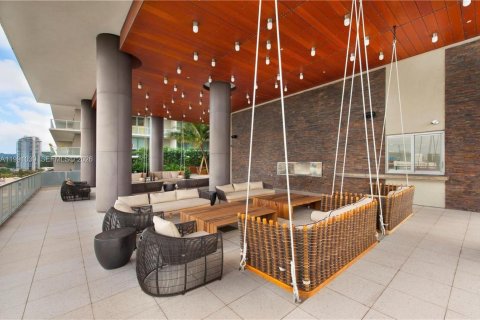 Купить кондоминиум в Майами, Флорида 1 спальня, 68.28м2, № 2090472 - фото 12