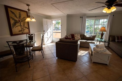 Hotel en venta en Holmes Beach, Florida, 459.31 m2 № 1023195 - foto 25