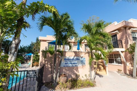 Hotel en venta en Holmes Beach, Florida, 459.31 m2 № 1023195 - foto 4