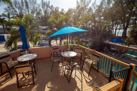 Hotel en venta en Holmes Beach, Florida, 459.31 m2 № 1023195 - foto 26
