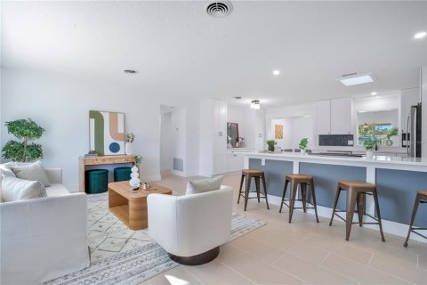 House in Orlando, Florida 3 bedrooms, 155.15 sq.m. № 2096819 - photo 20