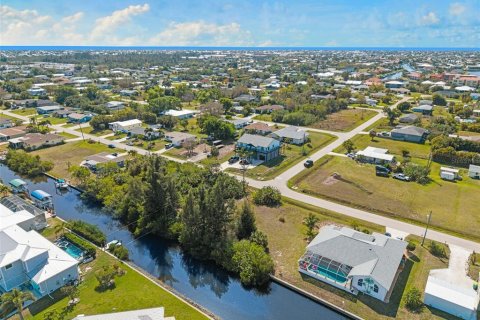 Terrain à vendre à Punta Gorda, Floride № 2144696 - photo 6