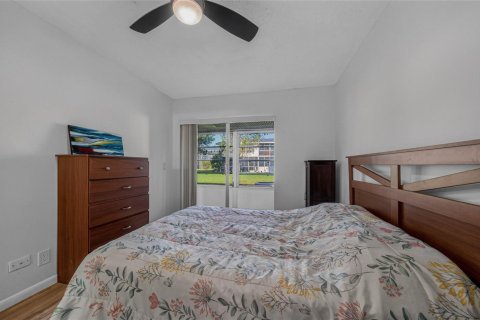 Condo in Deerfield Beach, Florida, 2 bedrooms  № 2193286 - photo 17