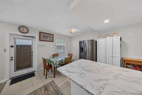 Condo in Deerfield Beach, Florida, 2 bedrooms  № 2193286 - photo 8