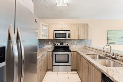 Купить кондоминиум в Майами, Флорида 3 спальни, 112.97м2, № 1924517 - фото 8