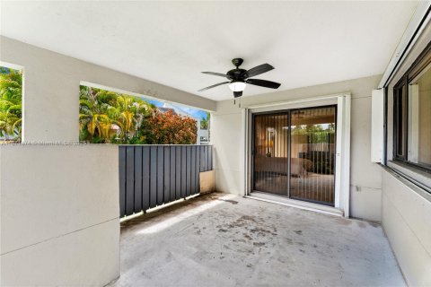 Купить кондоминиум в Майами, Флорида 3 спальни, 112.97м2, № 1924517 - фото 3