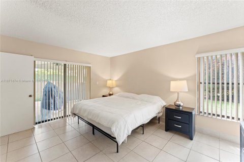 Купить кондоминиум в Майами, Флорида 3 спальни, 112.97м2, № 1924517 - фото 11