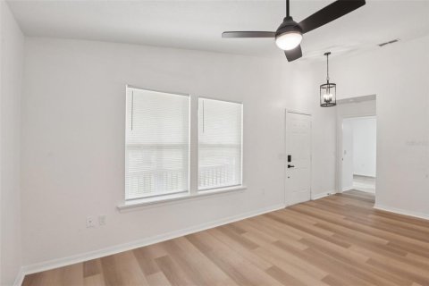 Villa ou maison à vendre à Lakeland, Floride: 3 chambres, 175.12 m2 № 2094436 - photo 10
