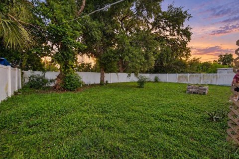 House in Bradenton, Florida 2 bedrooms, 109.72 sq.m. № 2393634 - photo 29
