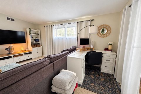 House in Bradenton, Florida 2 bedrooms, 109.72 sq.m. № 2393634 - photo 23
