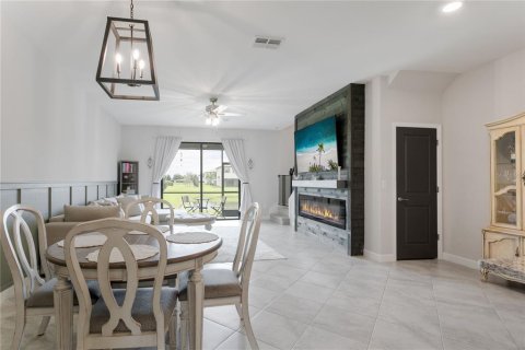 Townhouse in Bradenton, Florida 3 bedrooms, 178.84 sq.m. № 2383754 - photo 14