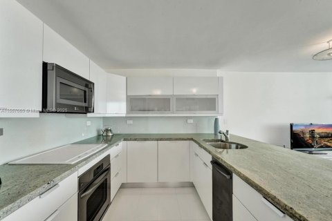 Condominio en venta en Miami Beach, Florida, 1 dormitorio, 84.73 m2 № 1387930 - foto 7