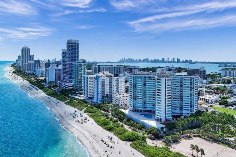 Condominio en venta en Miami Beach, Florida, 1 dormitorio, 84.73 m2 № 1387930 - foto 1