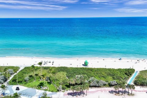 Condominio en venta en Miami Beach, Florida, 1 dormitorio, 84.73 m2 № 1387930 - foto 2