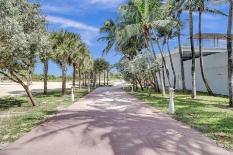 Condominio en venta en Miami Beach, Florida, 1 dormitorio, 84.73 m2 № 1387930 - foto 30