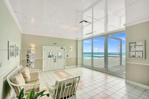 Condominio en venta en Miami Beach, Florida, 1 dormitorio, 84.73 m2 № 1387930 - foto 24