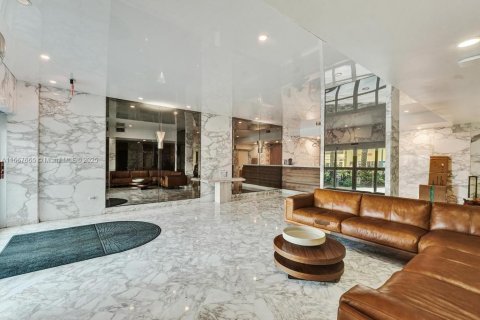 Condominio en venta en Miami Beach, Florida, 1 dormitorio, 84.73 m2 № 1387930 - foto 18
