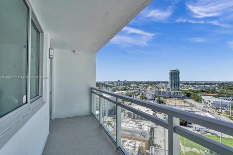 Condominio en venta en Miami Beach, Florida, 1 dormitorio, 84.73 m2 № 1387930 - foto 9