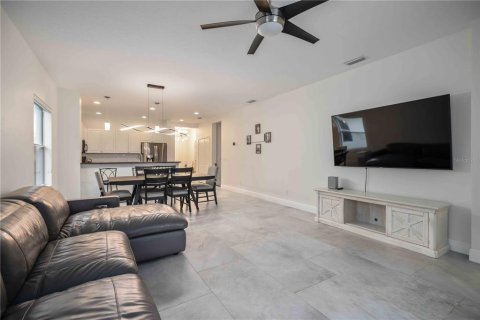 House in Bradenton, Florida 3 bedrooms, 187.29 sq.m. № 2098814 - photo 18