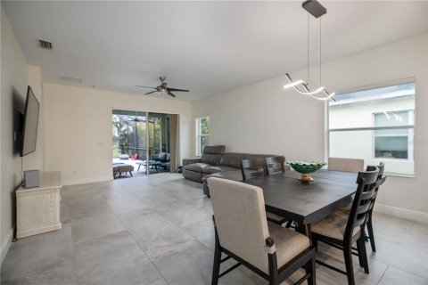 House in Bradenton, Florida 3 bedrooms, 187.29 sq.m. № 2098814 - photo 16