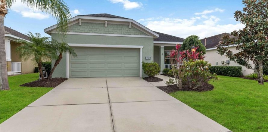 House in Bradenton, Florida 3 bedrooms, 187.29 sq.m. № 2098814