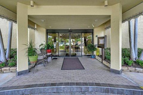Copropriété à vendre à Lauderhill, Floride: 2 chambres, 149.29 m2 № 2084548 - photo 2