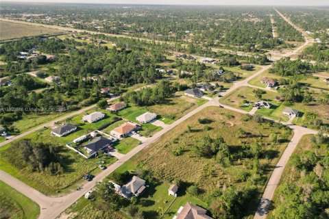 Land in Fort Myers, Florida № 1954452 - photo 5