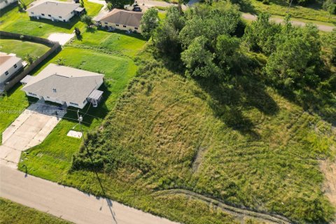 Land in Fort Myers, Florida № 1954452 - photo 1