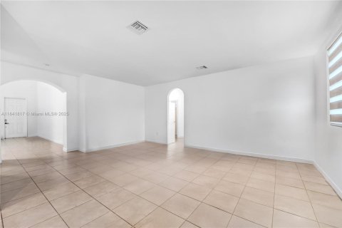 Villa ou maison à vendre à Homestead, Floride: 4 chambres, 319.21 m2 № 1842872 - photo 16