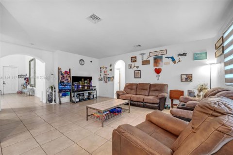 Villa ou maison à vendre à Homestead, Floride: 4 chambres, 319.21 m2 № 1842872 - photo 15