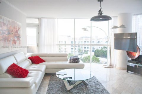 Copropriété à louer à Miami Beach, Floride: 2 chambres, 139.35 m2 № 2018726 - photo 28