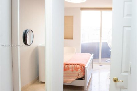 Copropriété à louer à Miami Beach, Floride: 2 chambres, 139.35 m2 № 2018726 - photo 26