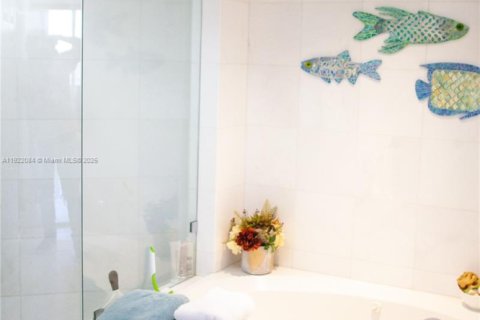 Copropriété à louer à Miami Beach, Floride: 2 chambres, 139.35 m2 № 2018726 - photo 22