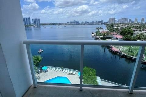 Copropriété à vendre à North Miami Beach, Floride: 2 chambres, 106.37 m2 № 2154370 - photo 6