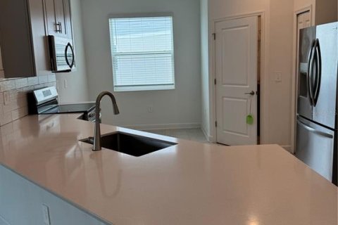 Casa en venta en Davenport, Florida, 4 dormitorios, 195.65 m2 № 1754817 - foto 4